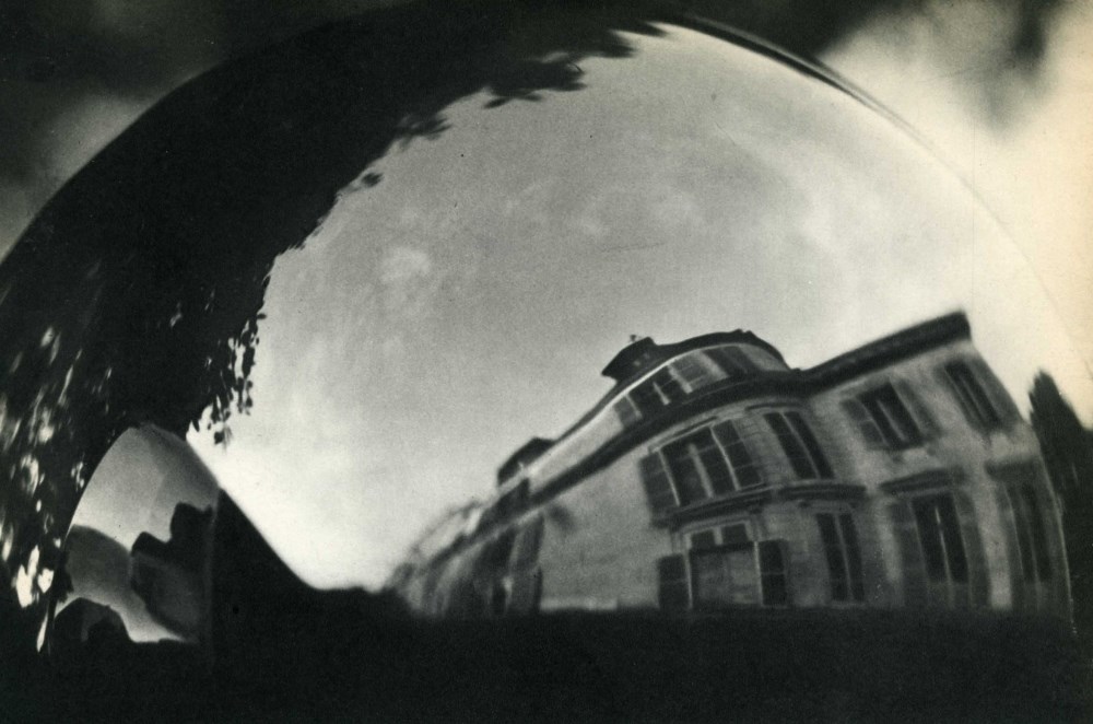 Lot #1764: MAN RAY - Batiment - Original vintage photogravure