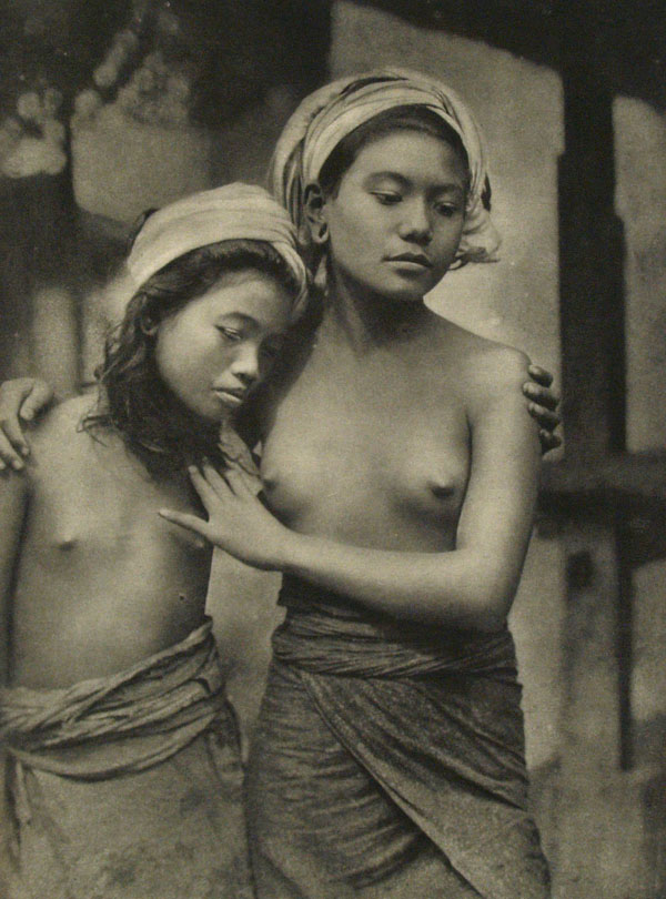 Lot #1752: E. O. HOPPE - Balinaises - Original vintage photogravure