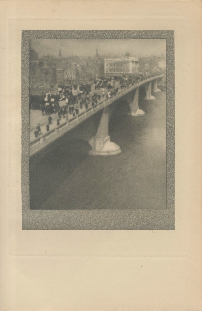 Lot #1118: ALVIN LANGDON COBURN - London Bridge - Original vintage photogravure
