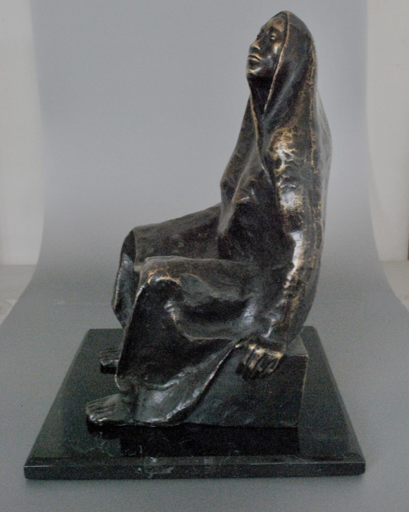 Lot #1548: FRANCISCO ZUNIGA [d'apres] - Una Mujer Sentada - Bronze sculpture with natural patina