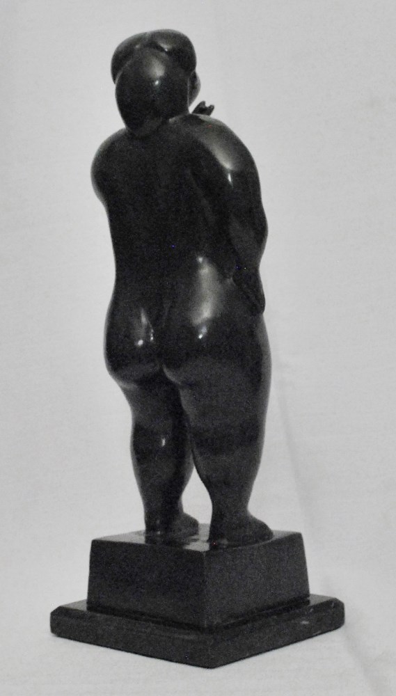 Lot #1898: FERNANDO BOTERO [imputée] - Mujer Desnuda, Fumando Puro - Bronze sculpture with dark brown patina