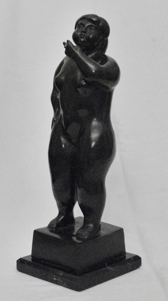 Lot #1184: FERNANDO BOTERO [impute] - Mujer desnuda, fumando puro - Bronze sculpture with dark brown patina