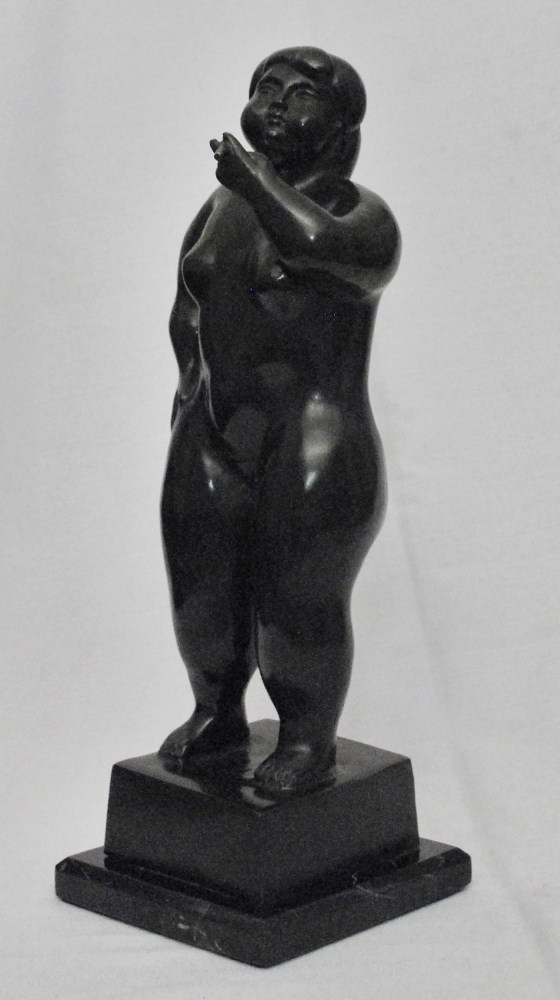 Lot #1898: FERNANDO BOTERO [imputée] - Mujer Desnuda, Fumando Puro - Bronze sculpture with dark brown patina