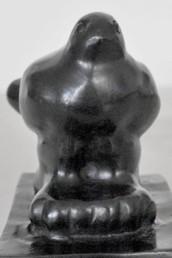 Lot #1244: FERNANDO BOTERO [impute] - Pajaro (paloma pequea) - Bronze scuplture with dark brown patina