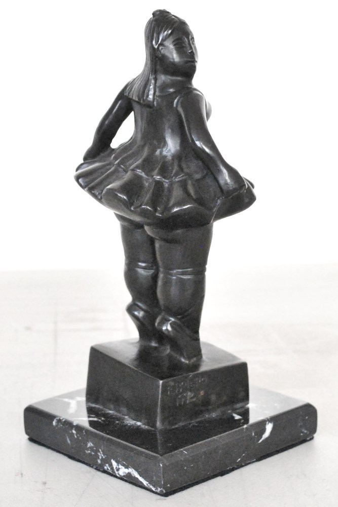 Lot #1556: FERNANDO BOTERO [imputée] - Bailarina con Tu-Tu - Bronze scuplture with dark brown patina