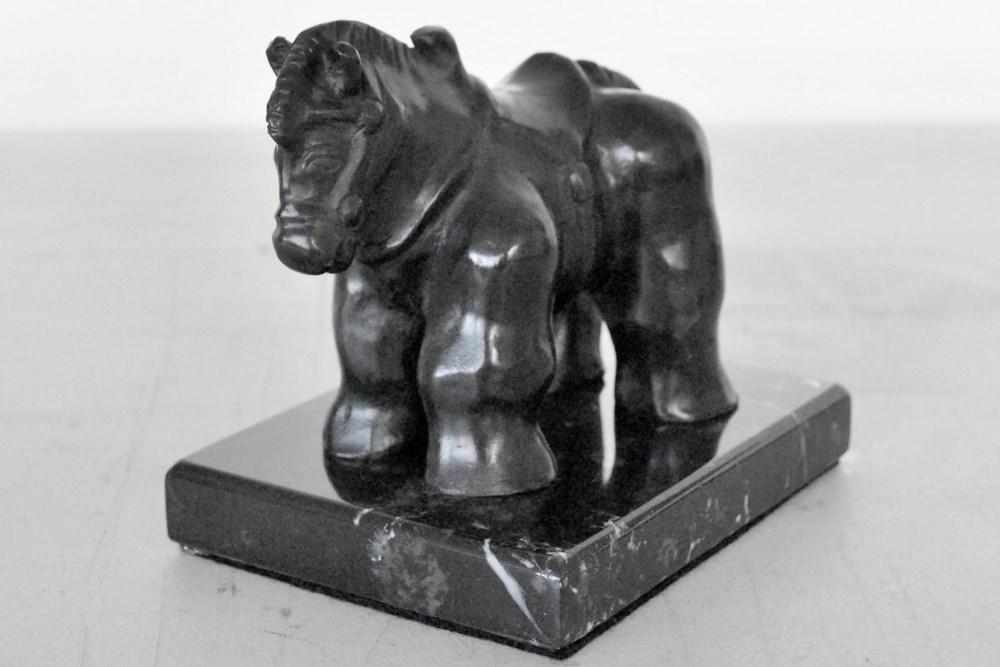 Lot #1590: FERNANDO BOTERO [imputée] - Caballo Pequeño con Silla de Montar - Bronze sculpture with dark brown patina