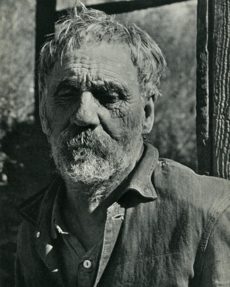 Lot #2911: ARTHUR ROTHSTEIN - Sharecropper - Original vintage photogravure