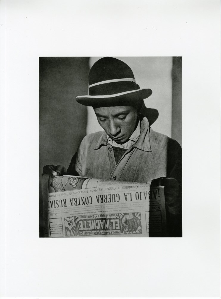 Lot #3273: TINA MODOTTI - Worker Reading "El Machete" Newspaper - Original photogravure