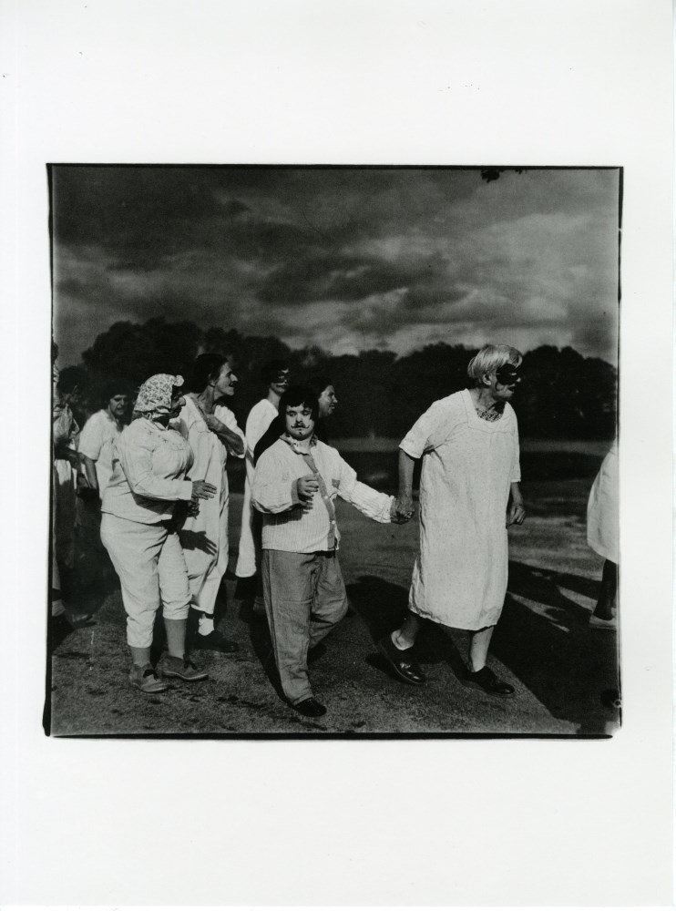 Lot #3202: DIANE ARBUS - Untitled 1970-71, #7 - Original photogravure