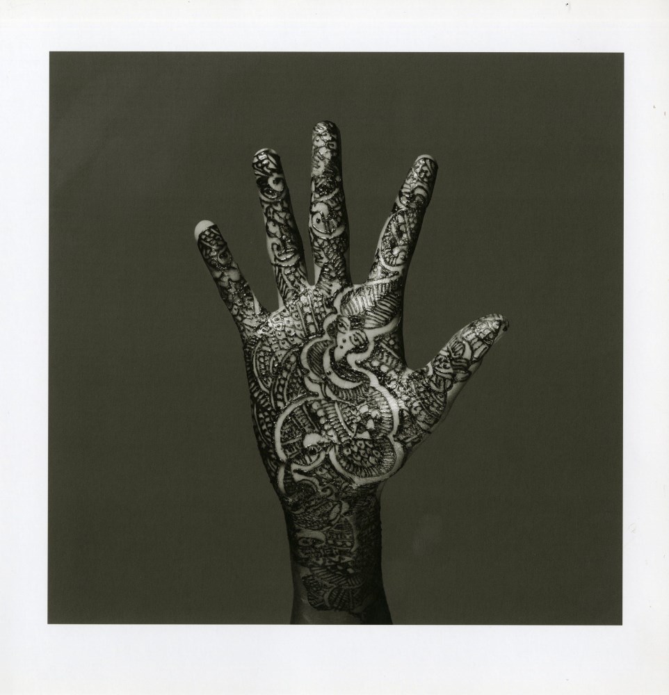 Lot #2473: JEAN-BAPTISTE HUYNH - Main, Inde - Vintage photogravure
