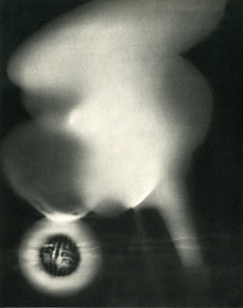 Lot #2626: MAN RAY - Rayograph - 102 - Original vintage photogravure