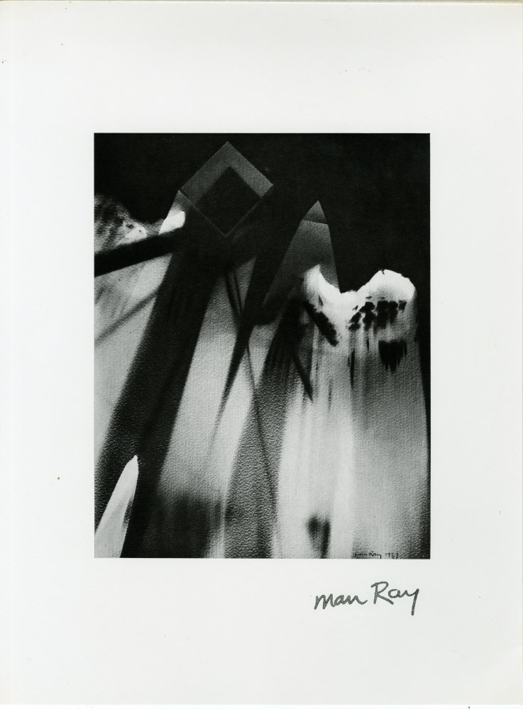 Lot #1298: MAN RAY - Rayograph - 003 - Original photogravure