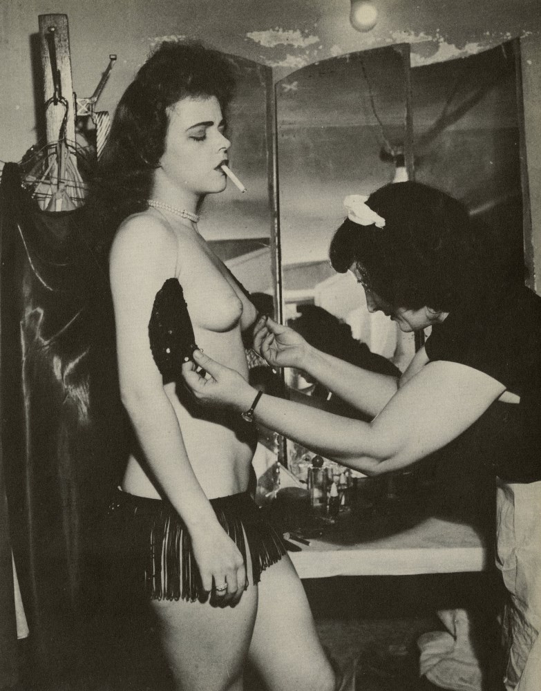 Lot #1261: WEEGEE [arthur h. fellig] - Personal Maid - Original vintage photogravure