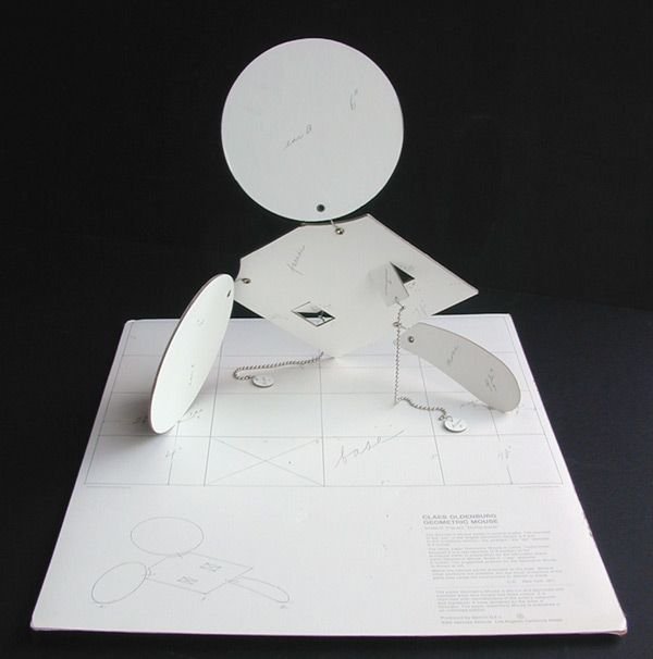 Lot #1008: CLAES OLDENBURG - Geometric Mouse - Scale D "Home Made" - Offset lithograph on wove paper laminated to five cardboard elements with die-cut, stainless steel chain and wire and nickel-plated fasteners