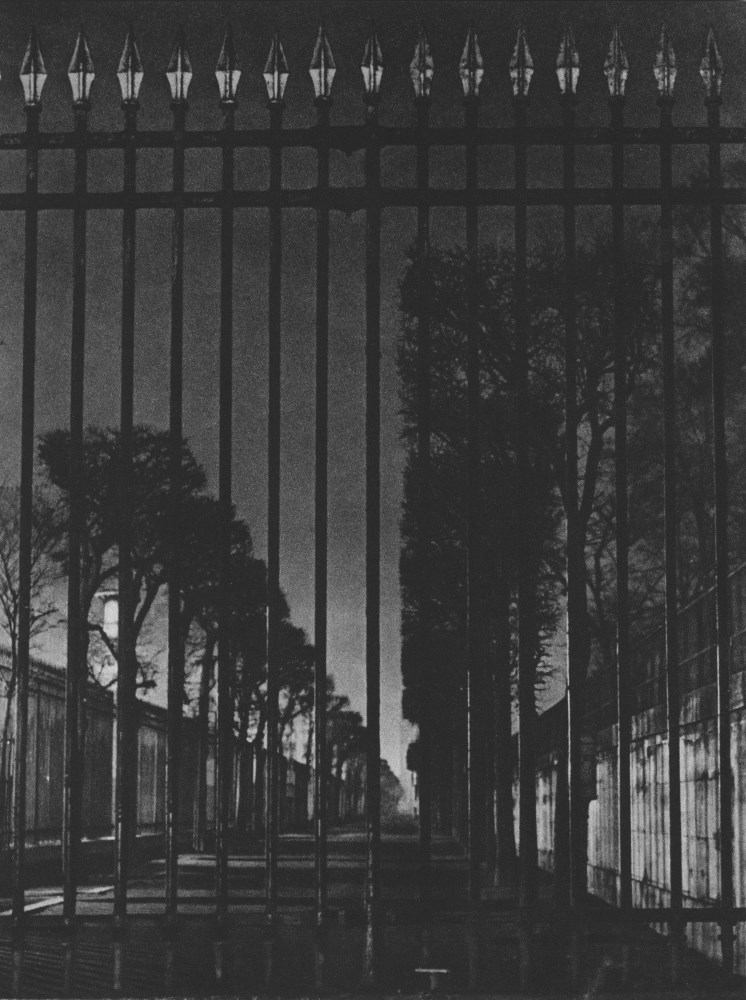 Lot #2388: BRASSAI [gyula halasz] - La grille du Jardin du Luxembourg - Original photogravure