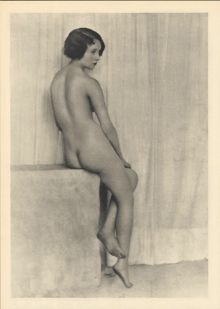 Lot #2402: A. KEITH DANNATT - L'adolescente nue - Original vintage photogravure