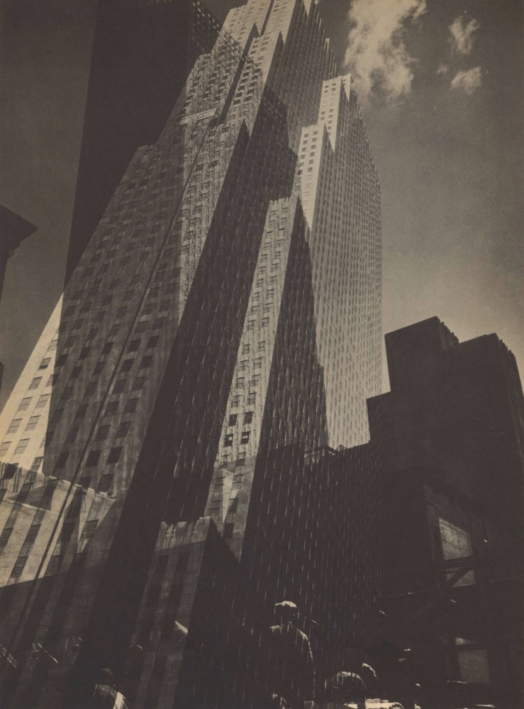 Lot #1316: EDWARD STEICHEN - Rockefeller Center, New York City - Original vintage photogravure