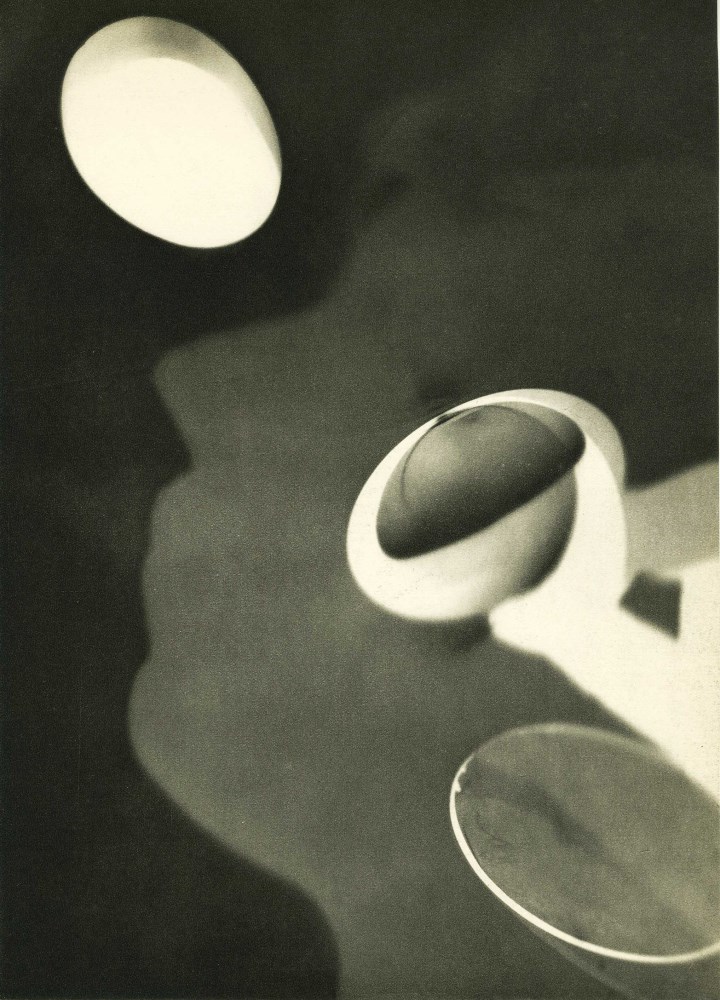 Lot #506: MAN RAY - Rayograph - 093 - Original vintage photogravure