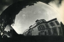 Lot #1764: MAN RAY - Batiment - Original vintage photogravure